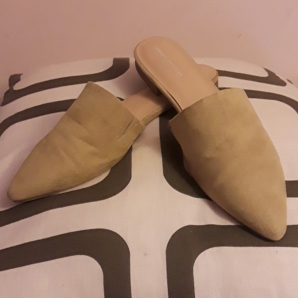 American Eagle Outfitters Womens Pointy-Toe Flats
